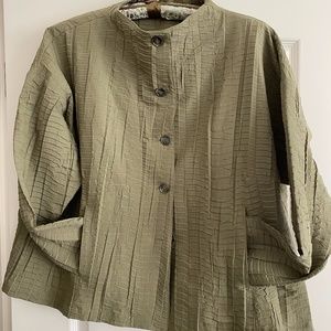 Beautiful jacket perfect for any occasion